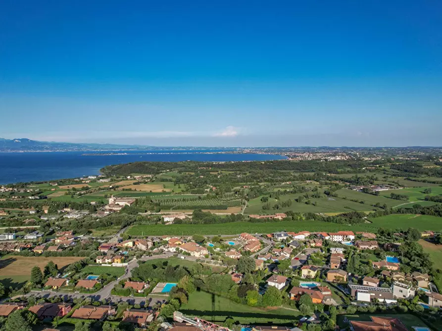 Immagine 17 di Terreno residenziale in vendita  in via barcuzzi a Padenghe Sul Garda