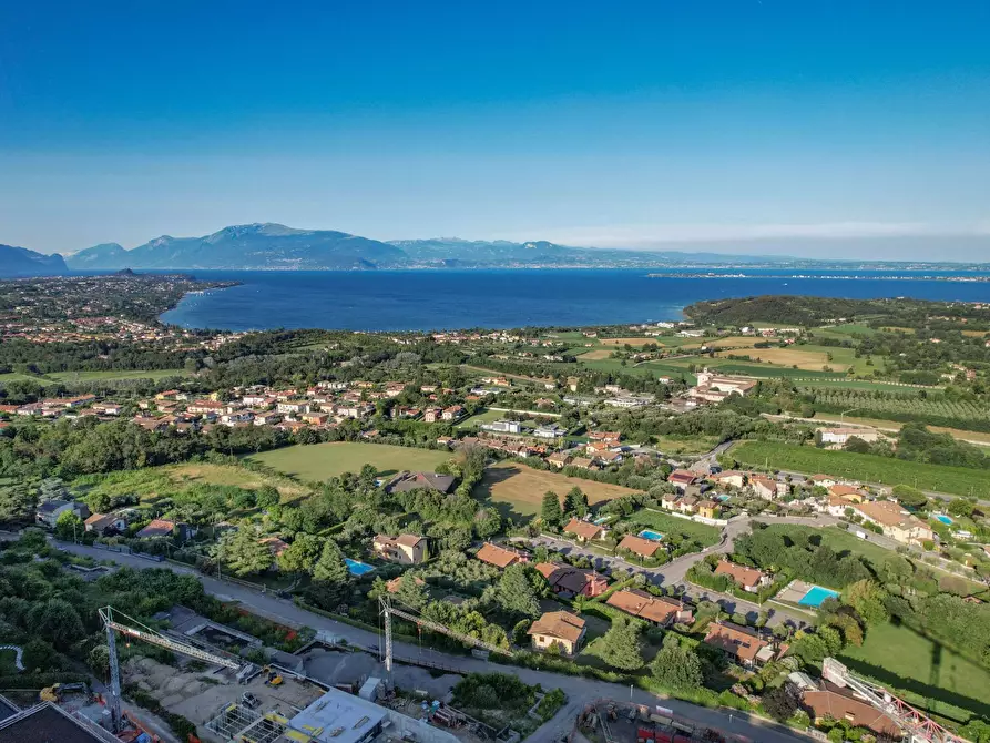 Immagine 21 di Terreno residenziale in vendita  in via barcuzzi a Padenghe Sul Garda