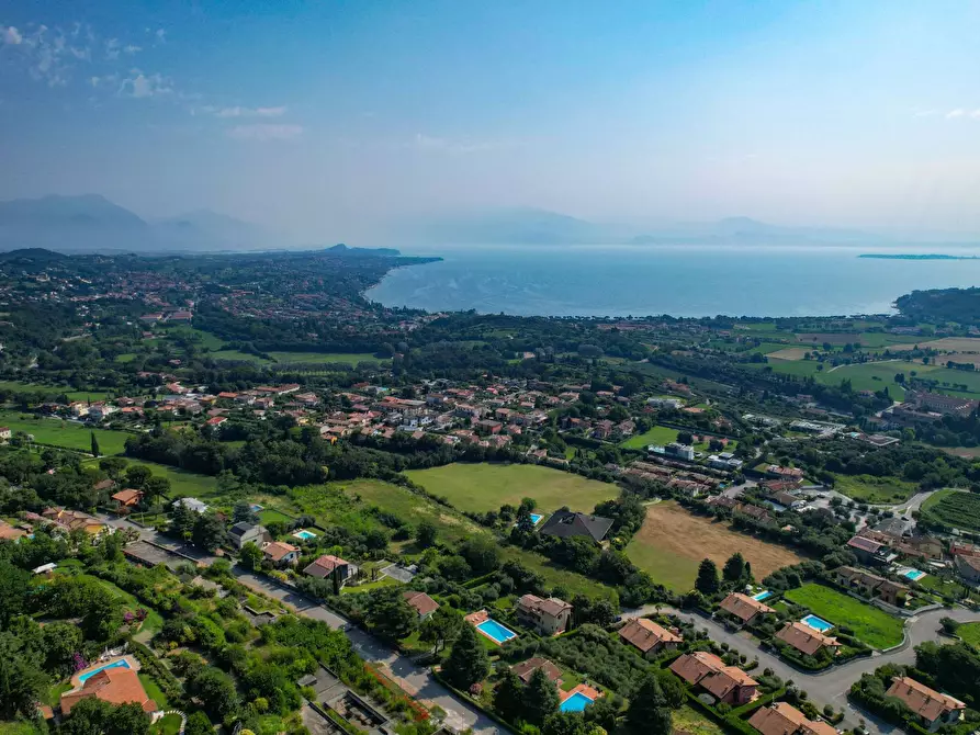 Immagine 23 di Terreno residenziale in vendita  in via barcuzzi a Padenghe Sul Garda