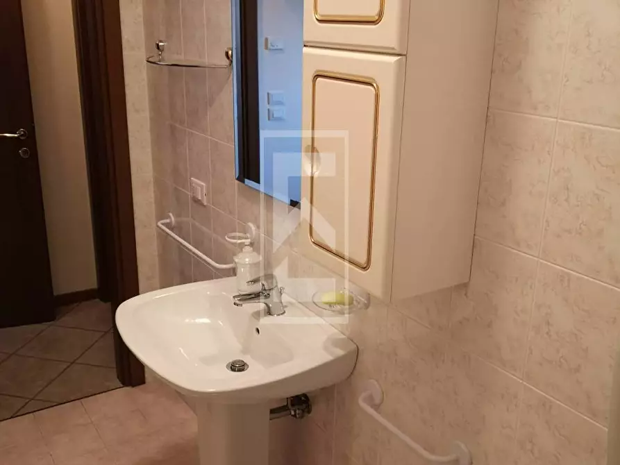 Immagine 20 di Appartamento in vendita  in via della Costa a Moniga Del Garda