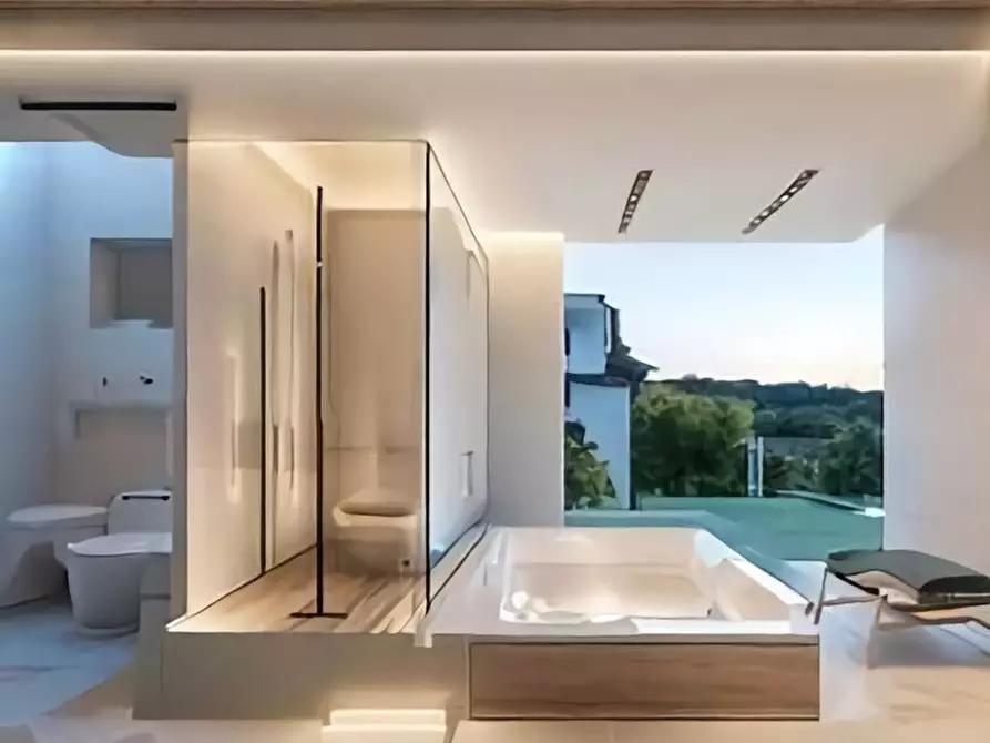 Immagine 7 di Villa in vendita  in Via Ronchi a Padenghe Sul Garda