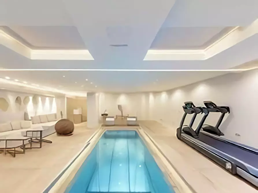 Immagine 9 di Villa in vendita  in via Ronchi a Padenghe Sul Garda