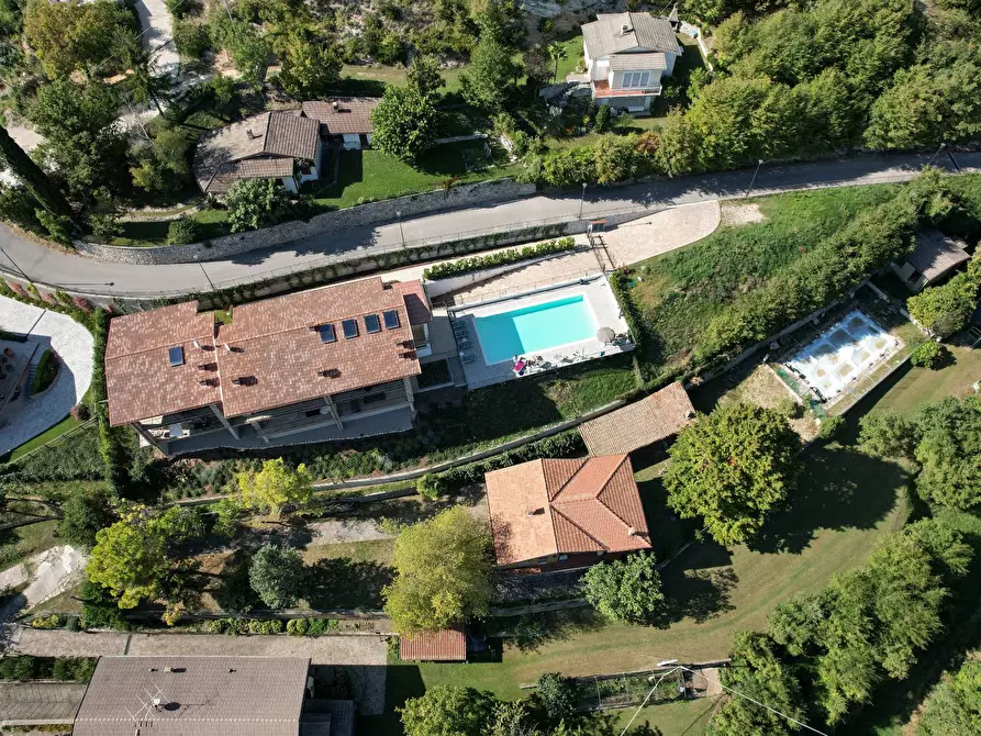 Immagine 8 di Villa in vendita  in Via Pegol a Tignale