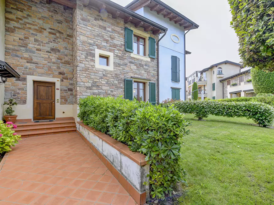 Immagine 24 di Villetta a schiera in vendita  in Località Sermana a Peschiera Del Garda