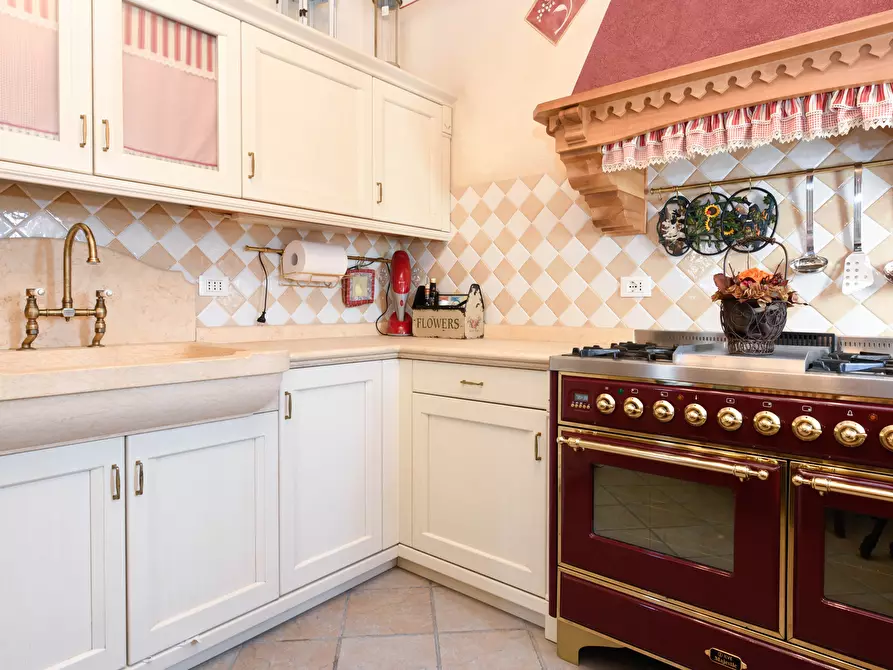 Immagine 4 di Appartamento in vendita  in località sermana a Peschiera Del Garda