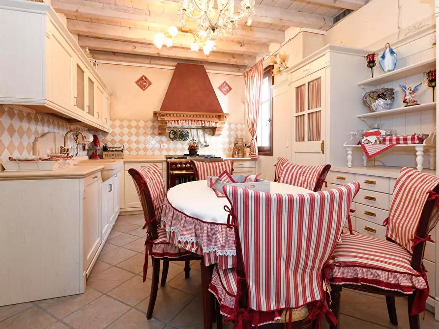 Immagine 2 di Appartamento in vendita  in località sermana a Peschiera Del Garda