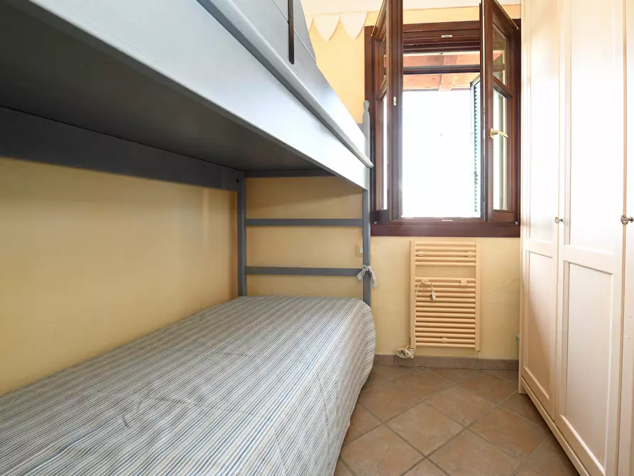 Immagine 18 di Appartamento in vendita  in località sermana a Peschiera Del Garda