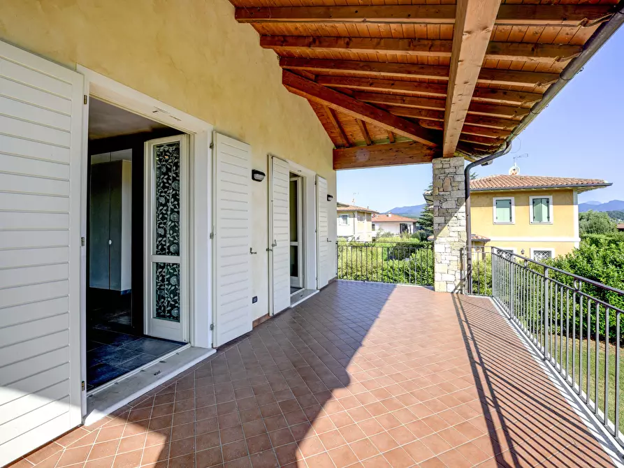 Immagine 25 di Villa in vendita  in Via Gazzolo a Manerba Del Garda