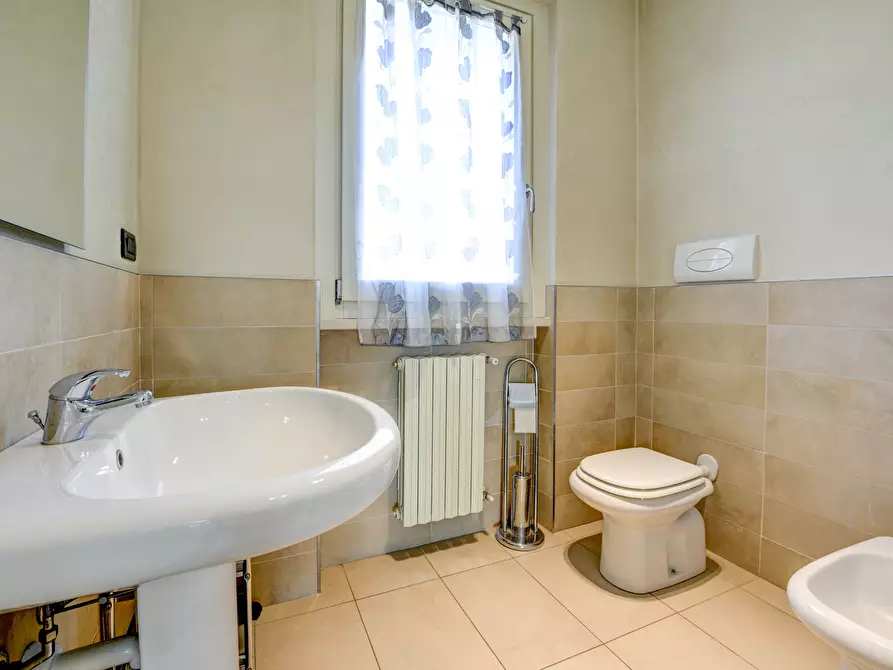 Immagine 22 di Villa in vendita  in Via Gazzolo a Manerba Del Garda