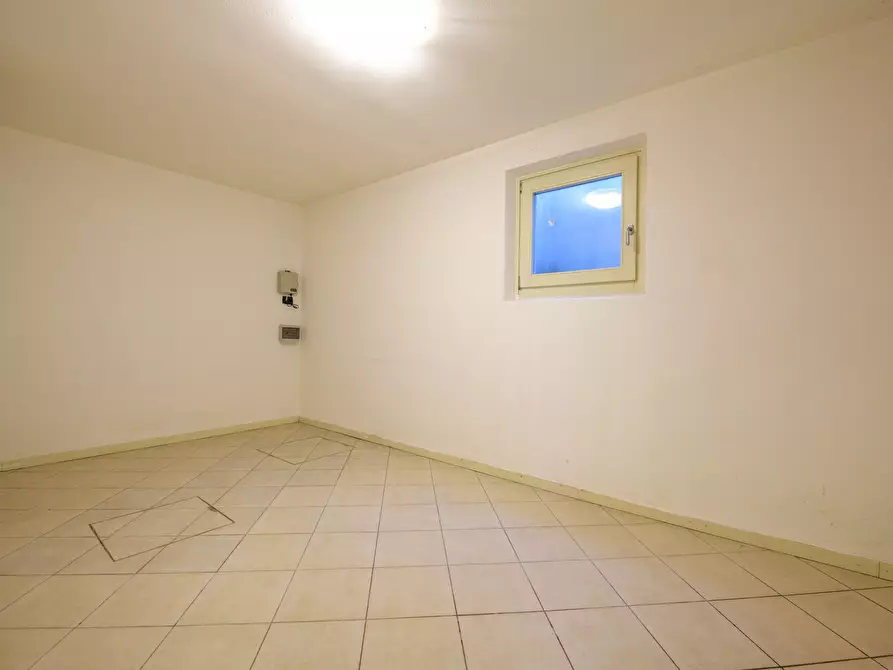 Immagine 28 di Villa in vendita  in Via Gazzolo a Manerba Del Garda