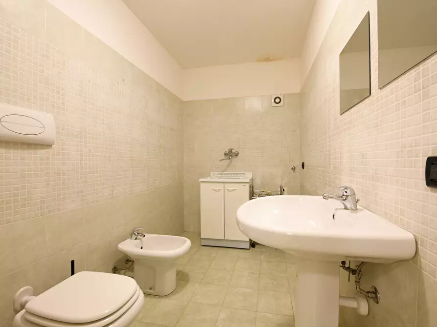 Immagine 30 di Villa in vendita  in Via Gazzolo a Manerba Del Garda