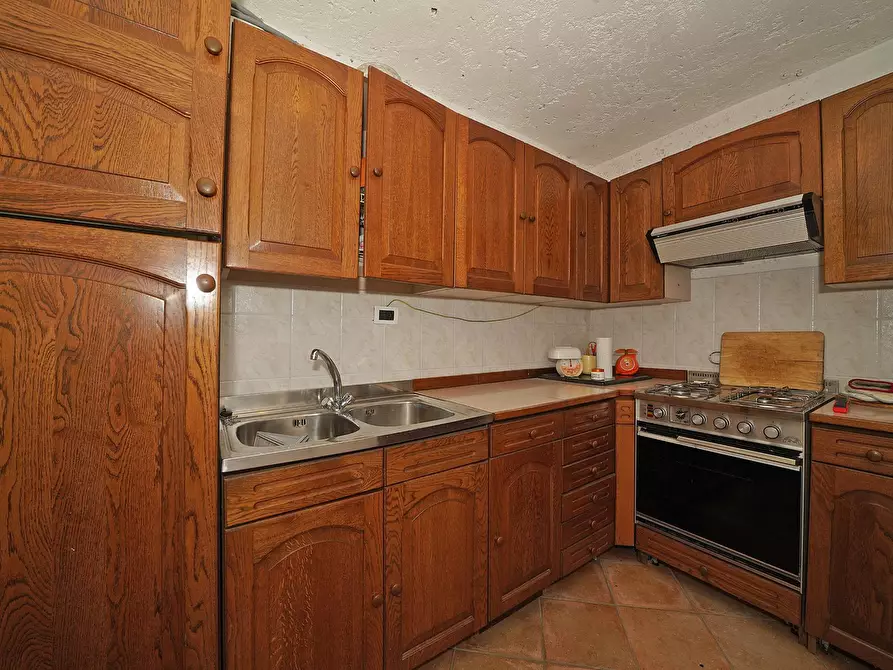 Immagine 25 di Villa in vendita  in Via Belvedere a Gardone Riviera