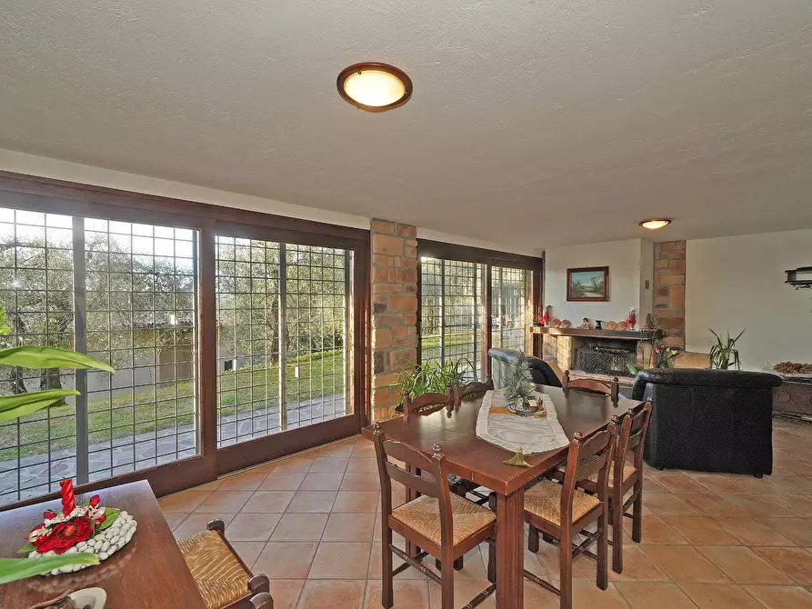 Immagine 27 di Villa in vendita  in Via Belvedere a Gardone Riviera