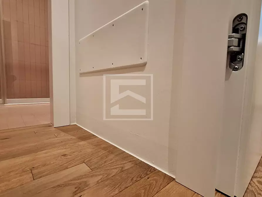 Immagine 17 di Appartamento in vendita  in Via del Vittoriale a Gardone Riviera