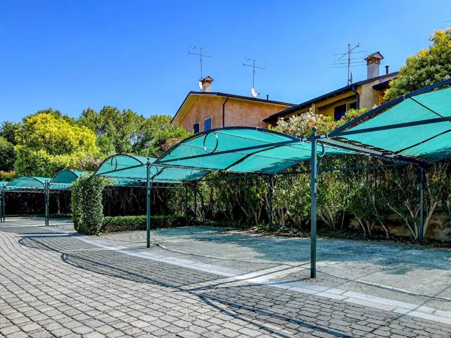Immagine 21 di Appartamento in vendita  in Località Sermana a Peschiera Del Garda