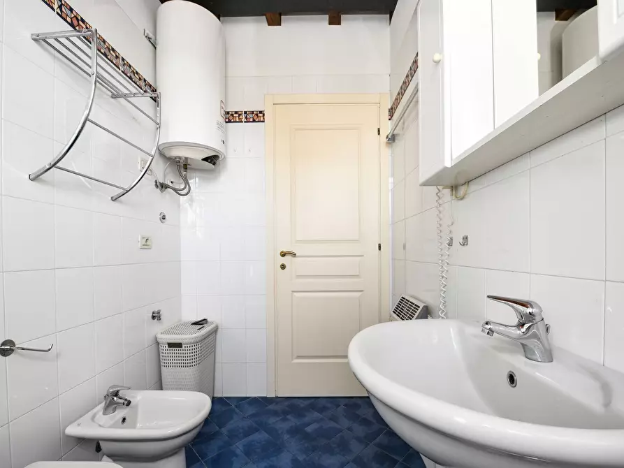 Immagine 20 di Appartamento in vendita  in Località Sermana a Peschiera Del Garda