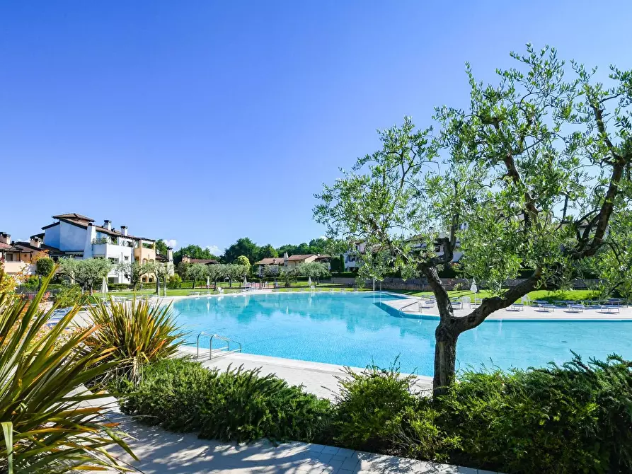 Immagine 24 di Appartamento in vendita  in località sermana a Peschiera Del Garda