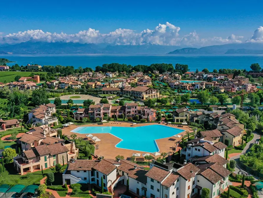 Immagine 28 di Villetta a schiera in vendita  in Località Sermana a Peschiera Del Garda