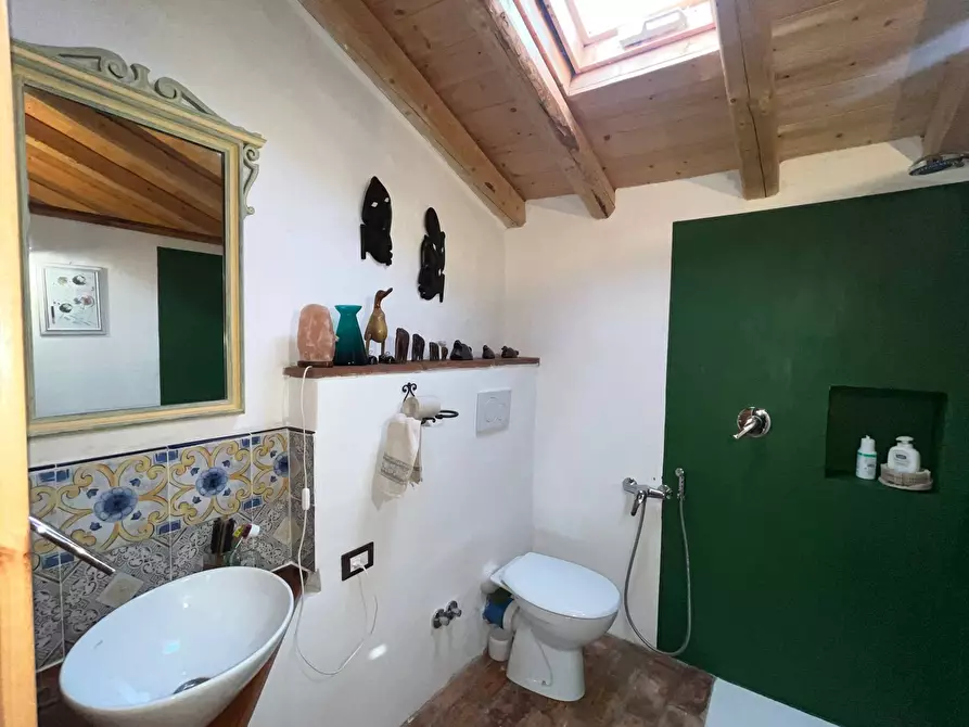 Immagine 24 di Rustico / casale in vendita  in strada sale monzambano a Monzambano