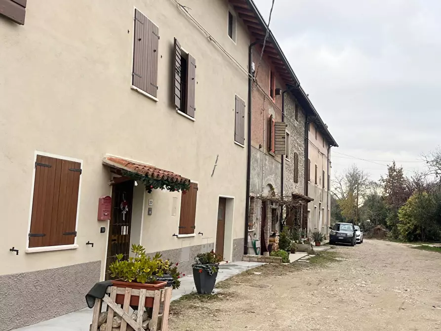 Immagine 29 di Rustico / casale in vendita  in strada sale monzambano a Monzambano