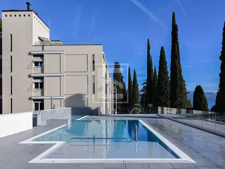 Immagine 19 di Appartamento in vendita  in Via del Vittoriale a Gardone Riviera
