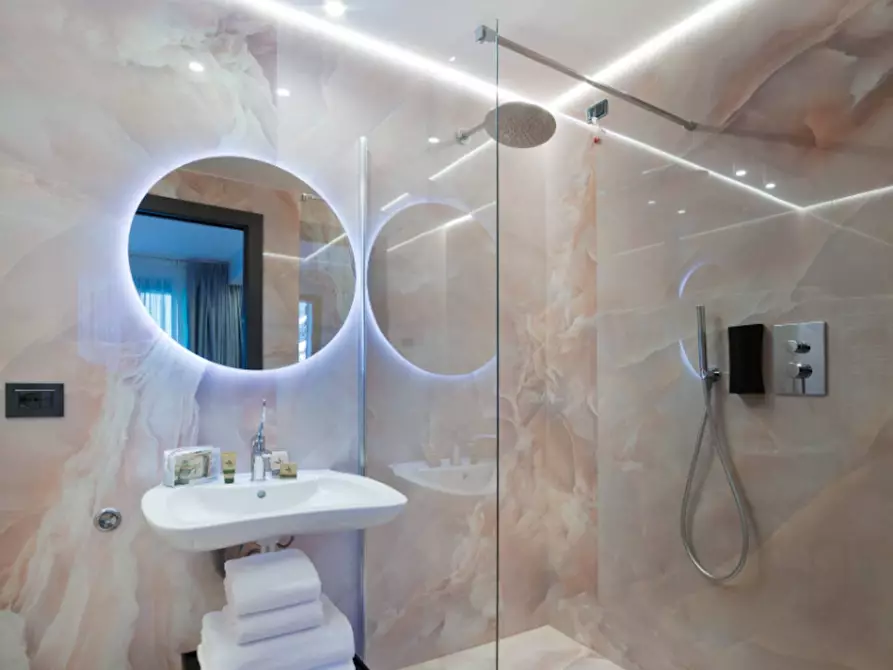 Immagine 3 di Albergo/B&B/Residence in vendita  in via Arici a Sirmione