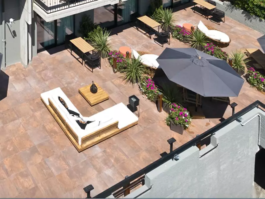 Immagine 21 di Albergo/B&B/Residence in vendita  in via Arici a Sirmione