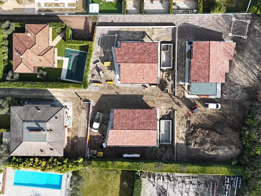 Immagine 20 di Villa in vendita  in via repubblica a Manerba Del Garda