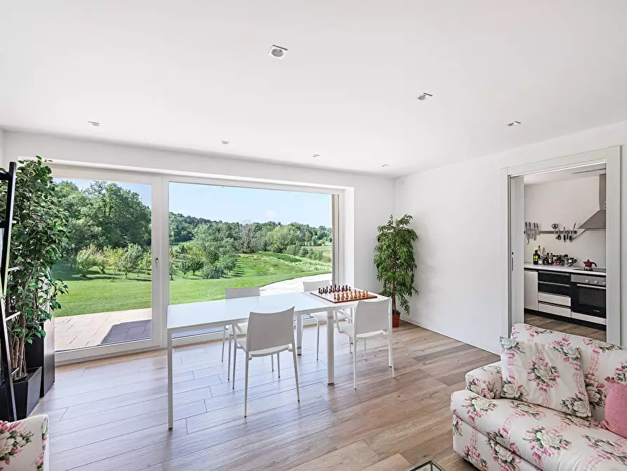 Immagine 7 di Villa in vendita  in Via dei Colli a Soiano Del Lago