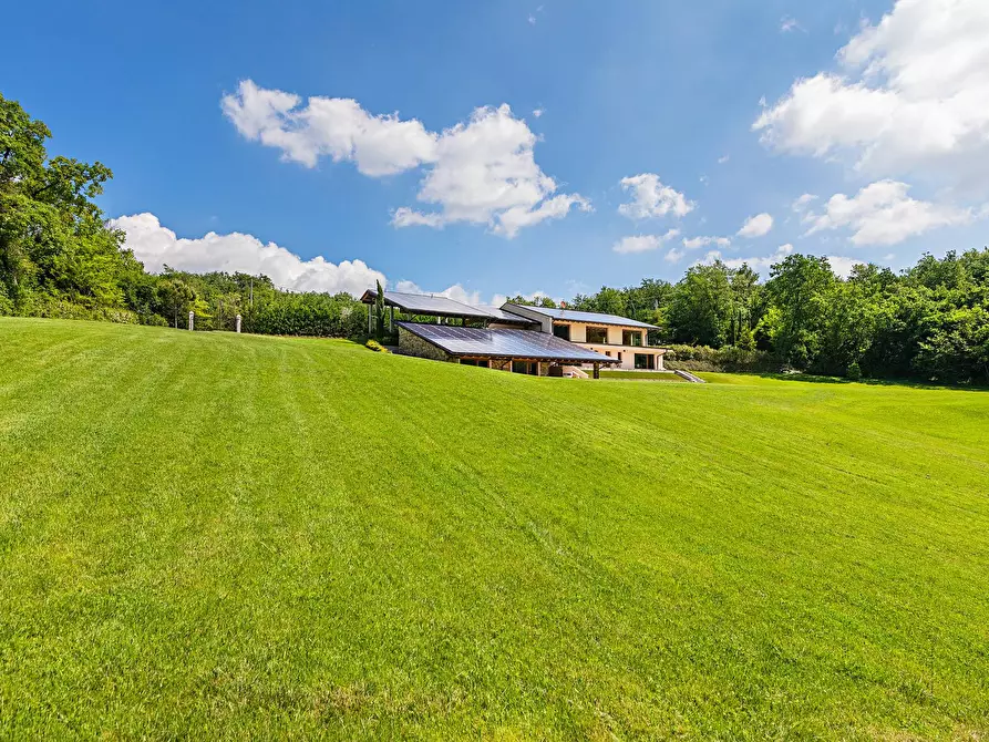 Immagine 19 di Villa in vendita  in Via dei Colli a Soiano Del Lago