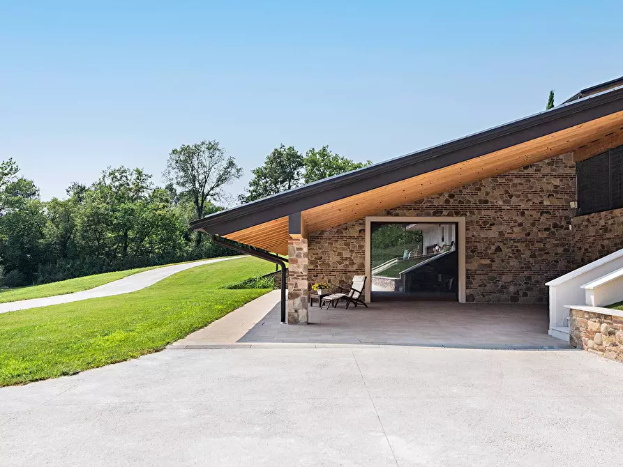 Immagine 28 di Villa in vendita  in Via dei Colli a Soiano Del Lago