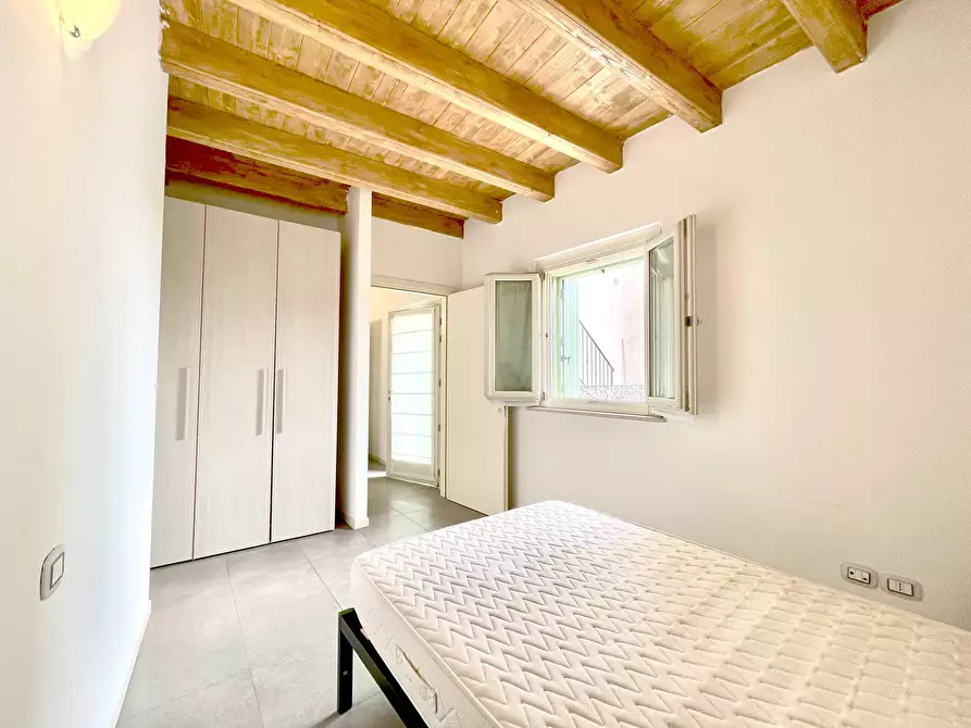 Immagine 7 di Albergo/B&B/Residence in vendita  a Desenzano Del Garda