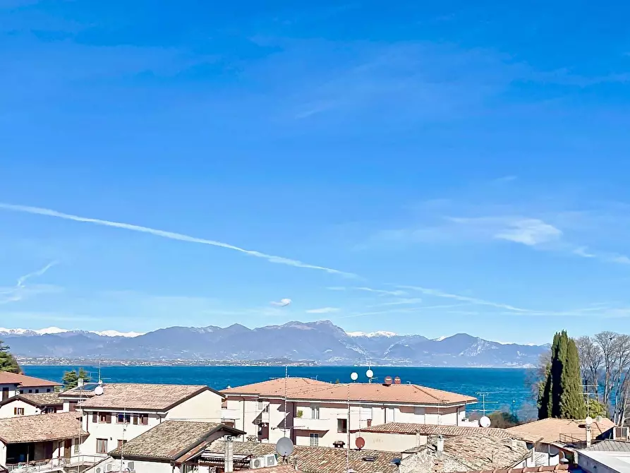 Immagine 2 di Albergo/B&B/Residence in vendita  a Desenzano Del Garda