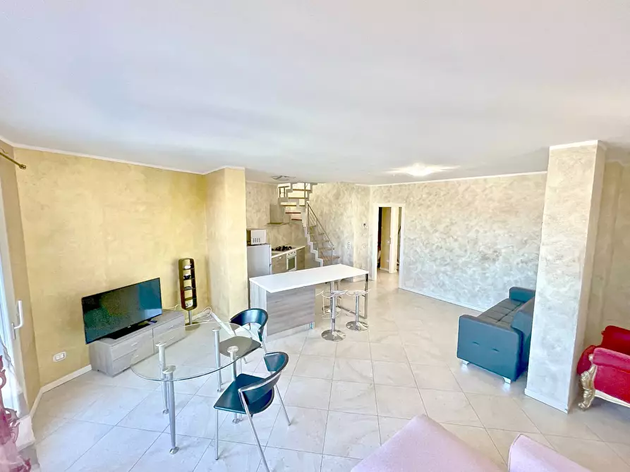 Immagine 5 di Albergo/B&B/Residence in vendita  a Desenzano Del Garda