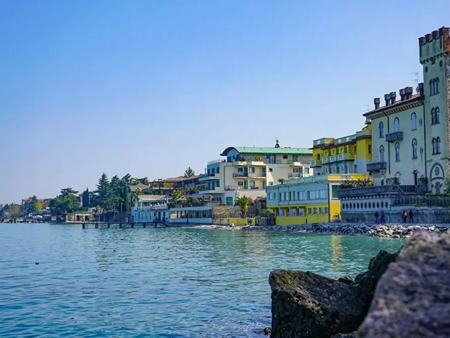 Immagine 19 di Albergo/B&B/Residence in vendita  a Desenzano Del Garda