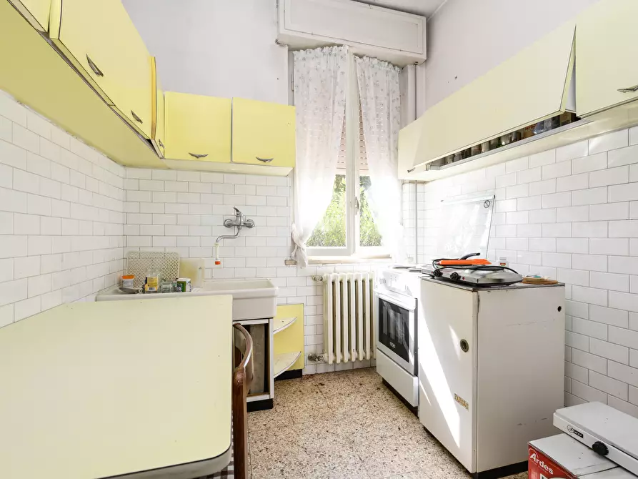 Immagine 9 di Villa in vendita  in Via Dolarici a Desenzano Del Garda