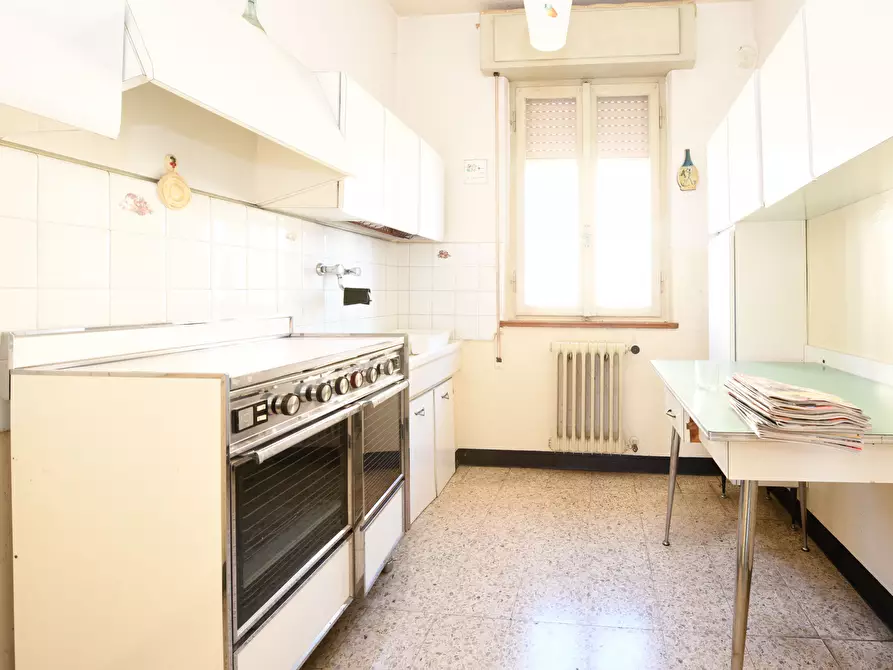 Immagine 21 di Villa in vendita  in Via Dolarici a Desenzano Del Garda