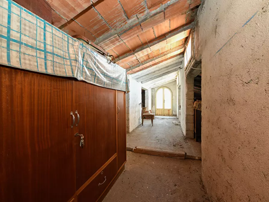 Immagine 28 di Villa in vendita  in Via Dolarici a Desenzano Del Garda