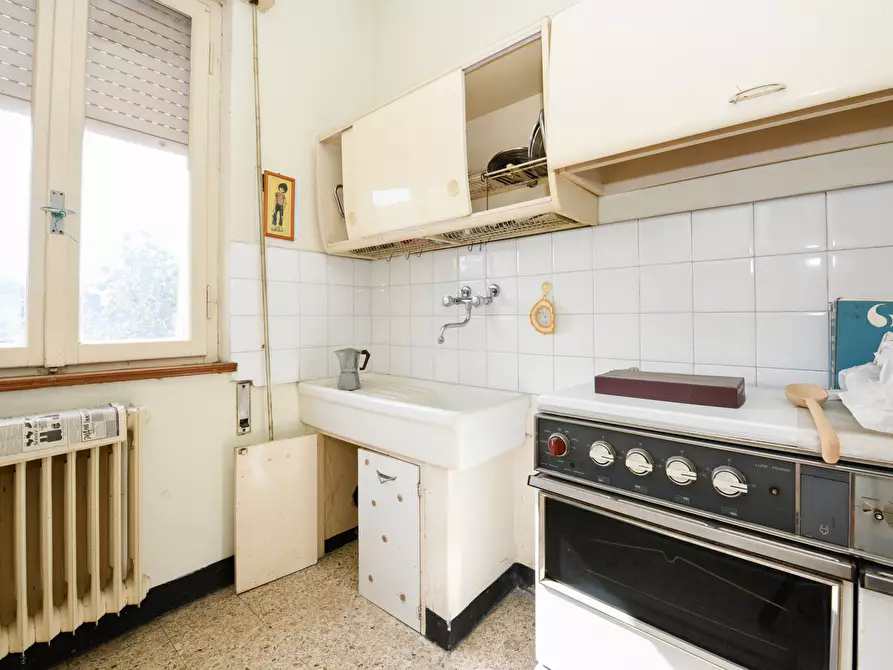 Immagine 22 di Villa in vendita  in Via Dolarici a Desenzano Del Garda