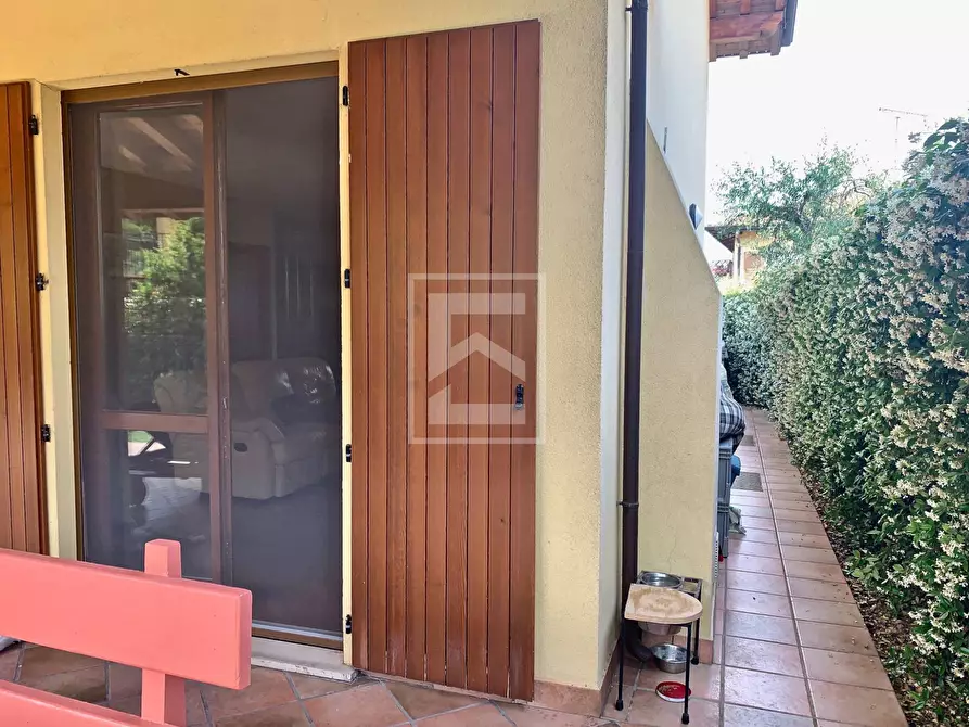 Immagine 9 di Appartamento in vendita  in Via San Rocco a Padenghe Sul Garda