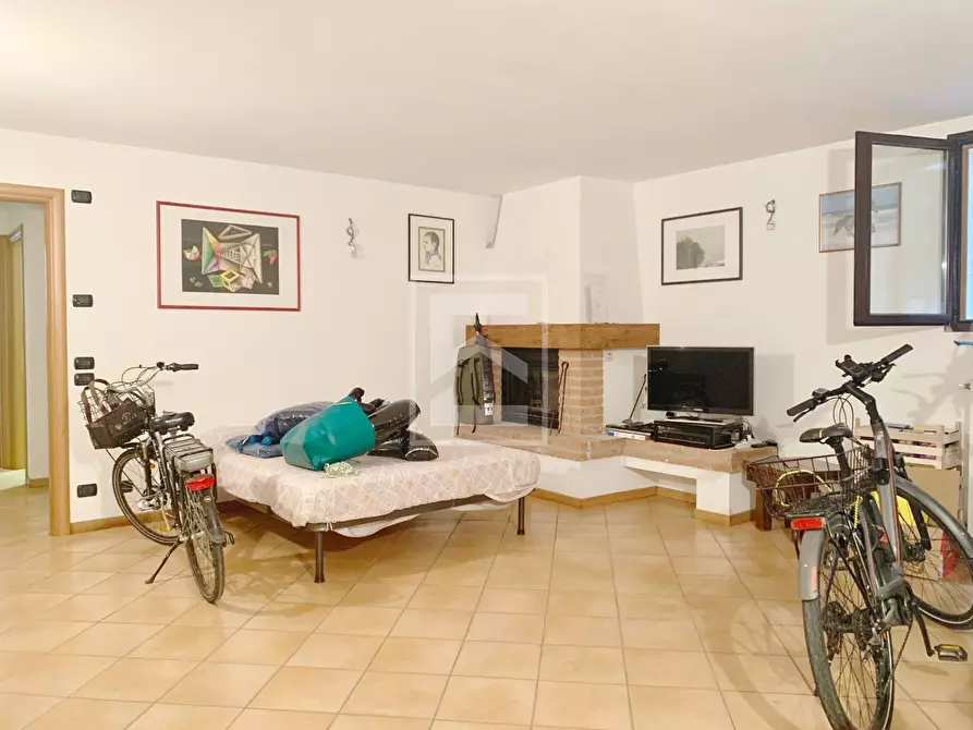 Immagine 29 di Appartamento in vendita  in Via San Rocco a Padenghe Sul Garda