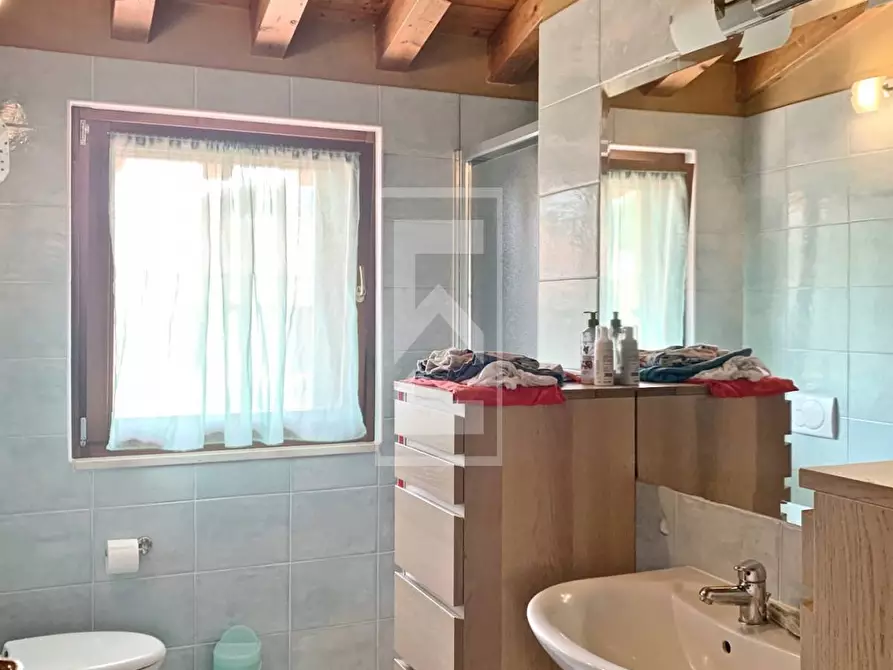Immagine 25 di Appartamento in vendita  in Via San Rocco a Padenghe Sul Garda