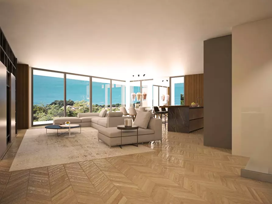 Immagine 9 di Villa in vendita  in Via Aquilani a Toscolano-Maderno