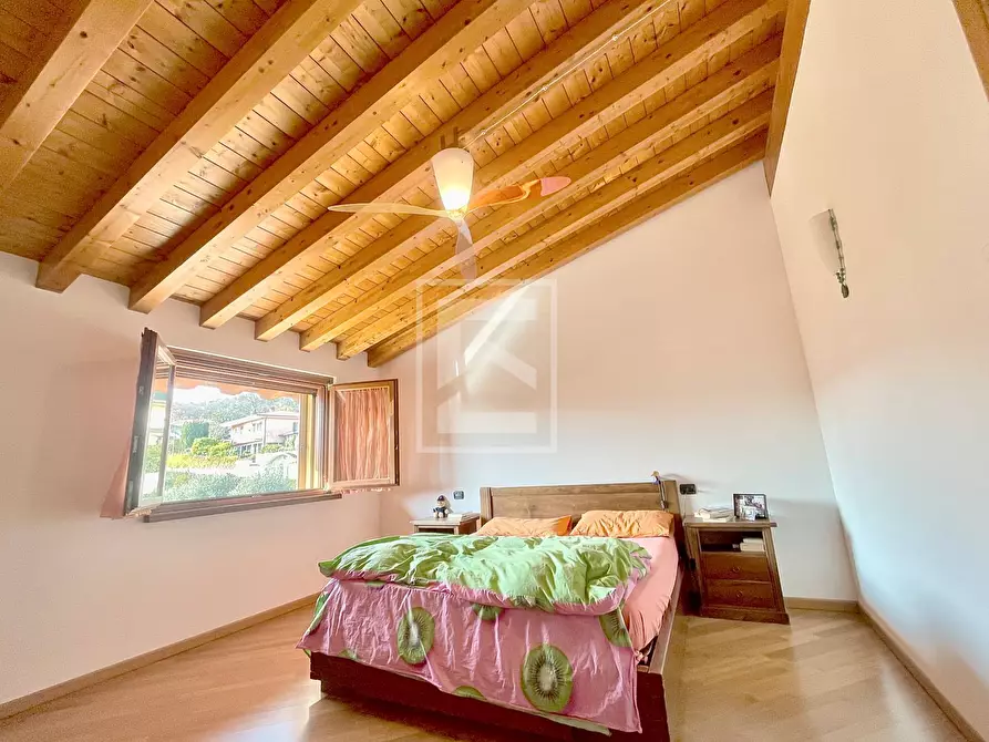 Immagine 20 di Appartamento in vendita  in Via San Rocco a Padenghe Sul Garda