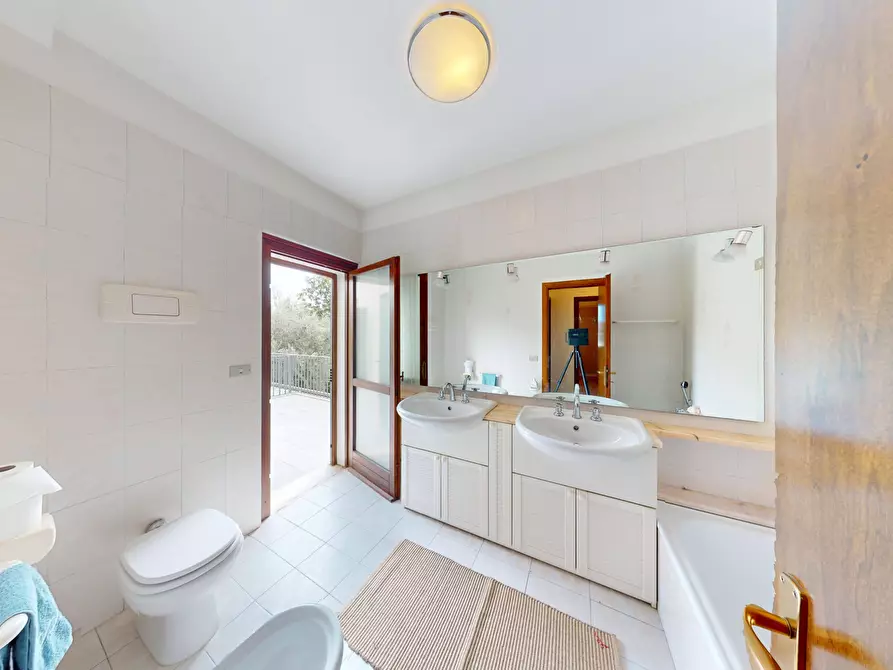 Immagine 19 di Villa in vendita  in Via Tommaso dal Molin a Desenzano Del Garda