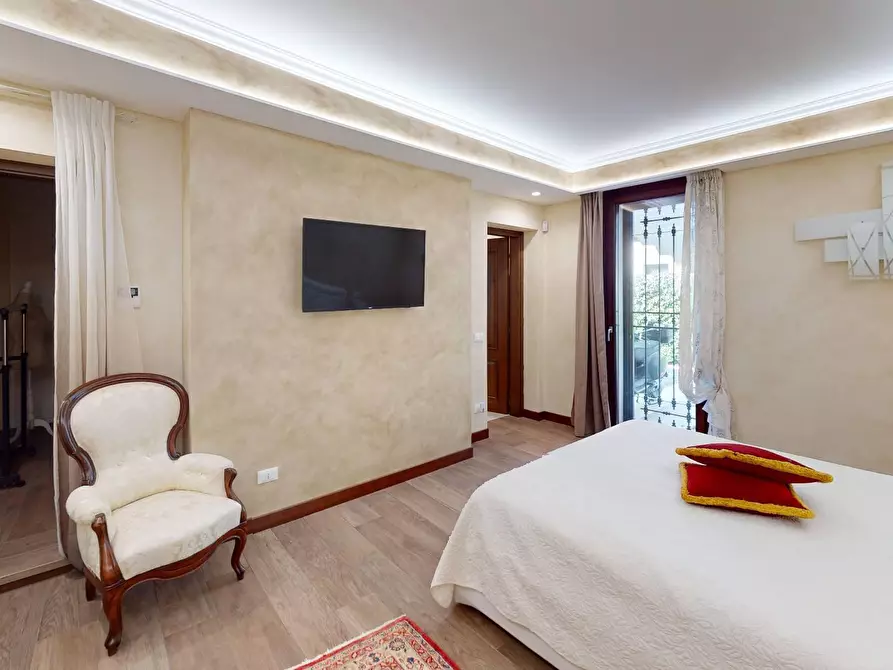Immagine 14 di Villa in vendita  in Via Tommaso dal Molin a Desenzano Del Garda