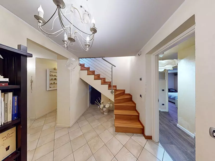 Immagine 21 di Villa in vendita  in Via Centenaro a Desenzano Del Garda