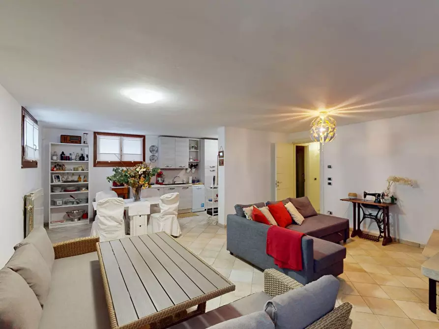 Immagine 23 di Villa in vendita  in Via Centenaro a Desenzano Del Garda