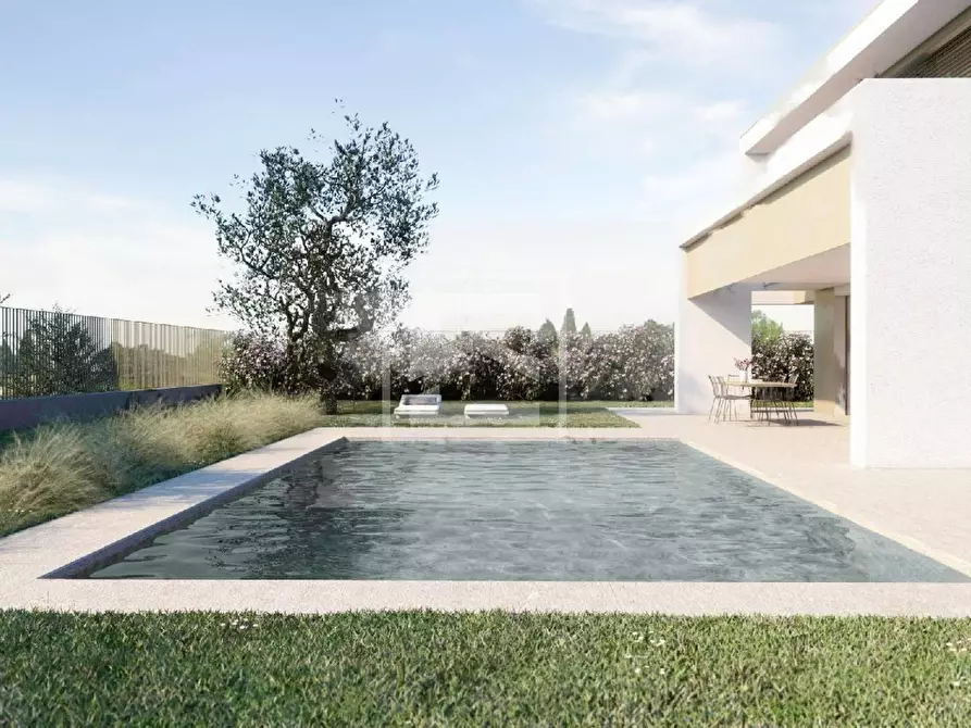 Immagine 2 di Villa in vendita  in Via San Sivino a Moniga Del Garda