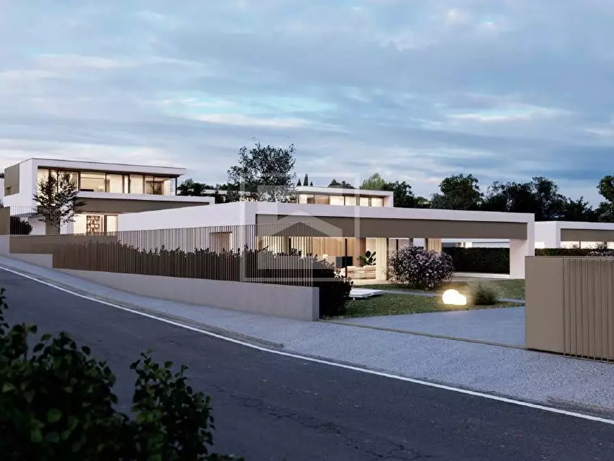 Immagine 3 di Villa in vendita  in Via San Sivino a Moniga Del Garda